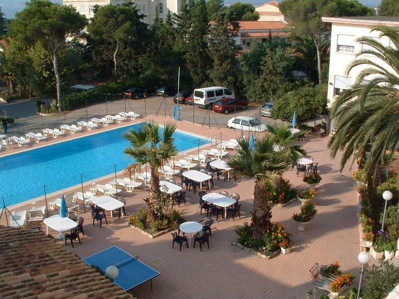 Village Vacances Le Lion De Mer Сен-Рафаэль Экстерьер фото