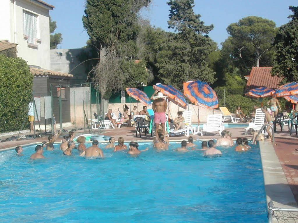 Village Vacances Le Lion De Mer Сен-Рафаэль Экстерьер фото